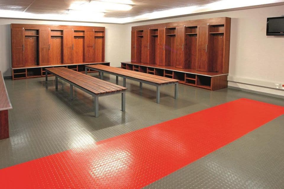 Каучуковое напольное покрытие